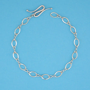 Figure Eight Flat Chain