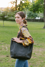 Load image into Gallery viewer, Large Raw Leather Tote
