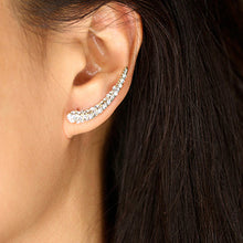 Load image into Gallery viewer, Bear Claw Ear Cuff
